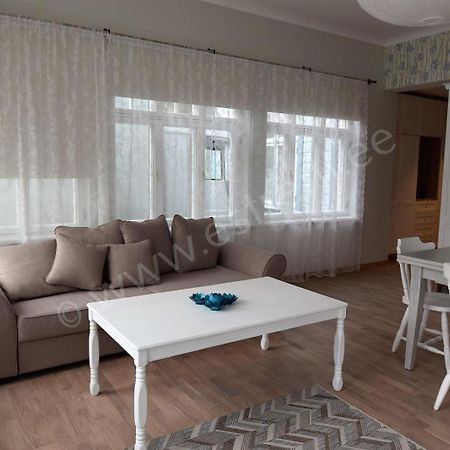 Austri Villa Пярну Стая снимка